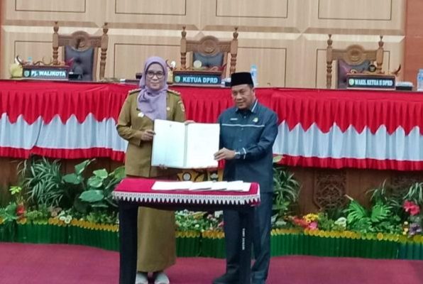 Susunan Komisi DPRD Kota Palangka Raya Resmi Terbentuk