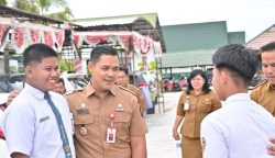 Viral ! Sepasang Sepatu Kadisdik Kalteng untuk Andes