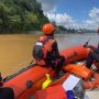 Tim SAR Turun Tangan Cari Tiga Penumpang Hilang Usai Perahu Dihantam Tongkang di Barito