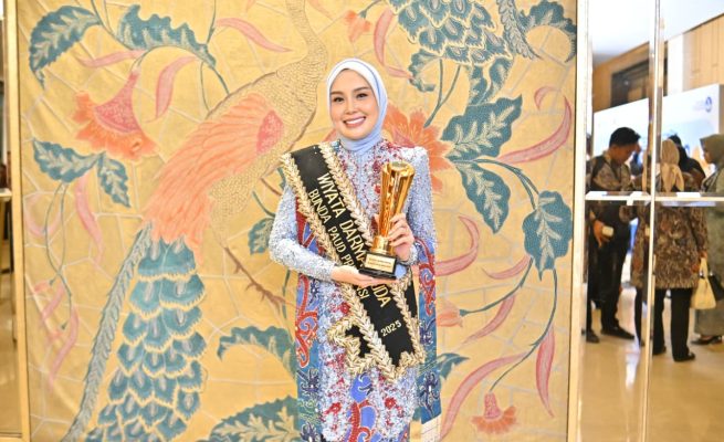 Aisyah Thisia Agustiar Sabran Raih Penghargaan Bunda PAUD Provinsi Wiyata Dharma Muda Tingkat Nasional