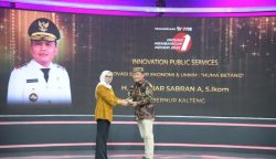 Inovasi Huma Betang Night Antarkan Gubernur Kalteng Raih Penghargaan TVOne 2025