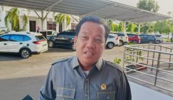 Tongkang Batu Bara Hilir Mudik, Desa di Barito Selatan Masih Gelap Tanpa Listrik dan Jalan Layak