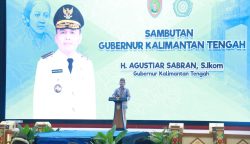 Gubernur Kalimantan Tengah Agustiar Sabran saat memberikan sambutan pada Peringatan Hari Kartini ke-147 Tahun 2026 yang dirangkai dengan Lomba Fashion Show di Aula Jayang Tingang Kantor Gubernur Kalimantan Tengah (Foto:Ist)