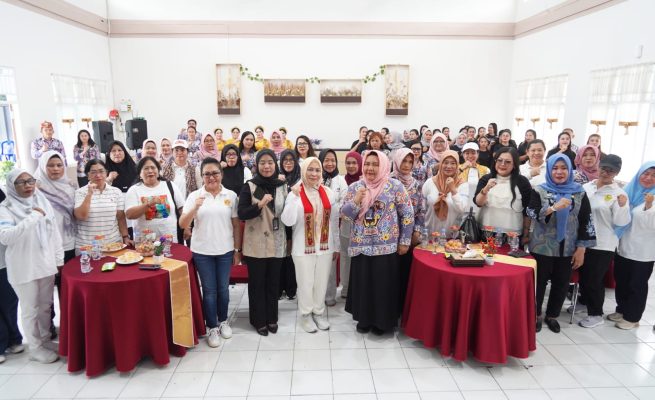 BKOW Kalteng saat menggelar aksi kemanusiaan di Lembaga Pemasyarakatan Perempuan Kelas IIA Palangka Raya (Foto; ist)