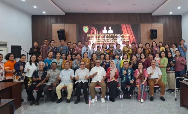 Foto Bersama Paskah Oikumene Dinas TPHP dan DKP Kalteng (Foto : ist)
