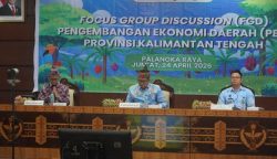 Staf Ahli Gubernur Bidang Pemerintahan, Hukum, dan Politik Darliansjah saat pimpin Pengembangan Ekonomi Daerah Triwulan II Tahun 2026 (Foto: ist)
