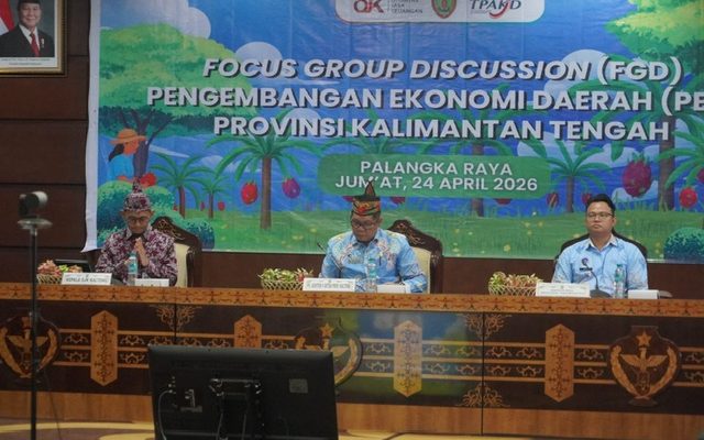 Staf Ahli Gubernur Bidang Pemerintahan, Hukum, dan Politik Darliansjah saat pimpin Pengembangan Ekonomi Daerah Triwulan II Tahun 2026 (Foto: ist)