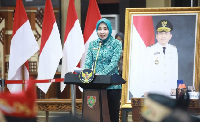 Ketua TP PKK Provinsi Kalimantan Tengah, Aisyah Thisia Agustiar Sabran, membacakan sambutan (Foto:ist)