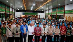 Wagub Edy Pratowo Lepas 360 Jemaah Haji Kloter BDJ 04 ke Tanah Suci