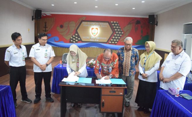 Penandatanganan PKS antara Dislutkan Prov. Kalteng dengan Fakultas Pertanian, Kehutanan, dan Perikanan UPR (Foto:ist)