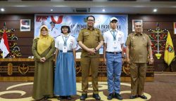 Sahli Gubernur Darliansjah saat foto bersama dengan peserta (Foto: ist)