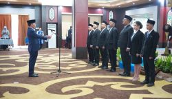 Gubernur Agustiar Sabran saat melantik anggota KPID Kalimantan Tengah Periode 2026-2029 (Foto:ist)