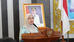 Asisten Administrasi Umum Setda Kalteng, Sunarti saat menyampaikan sambutan pada kegiatan Penutupan Pelatihan Dasar CPNS Gelombang V Tahun 2026 di Aula BPSDM (Foto:ist)