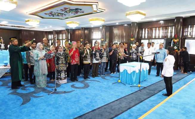 Pj. Sekda Linae Victoria Aden saat ambil Sumpah Dewan Juri FBIM 2026 (Foto:ist)