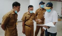 Dinas Perhubungan Kalteng saat melakukan pengaturan parkir di basement Ruang Terbuka Hijau (RTH) Bundaran Besar Palangka Raya (Foto:ist)